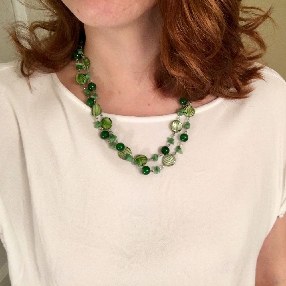 Green pattern necklace